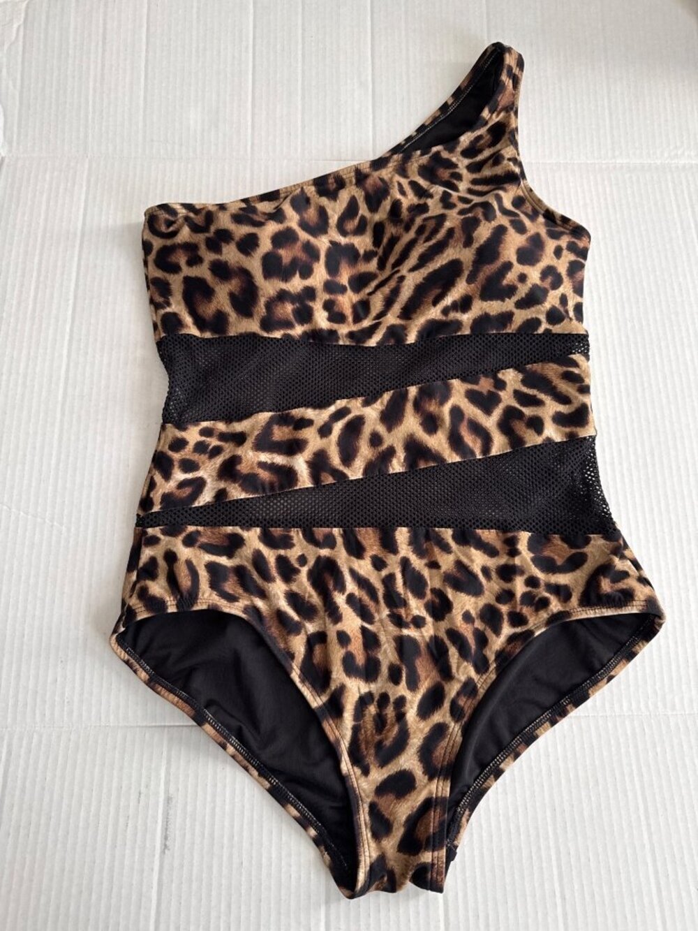 Carmen Marc Valvo One-Shoulder Leopard Print Swimsuit Mesh inserts Size 12